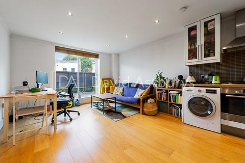 1 bedroom flat to rent, Holloway Road, Highbury, London