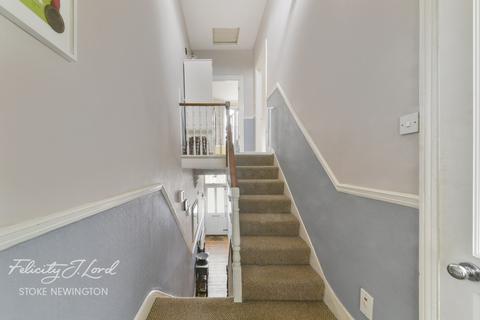 4 Tyssen Road, London, N16 7NA