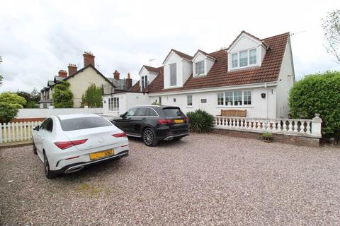 5 bedroom detached house for sale - Walden Drive, Two Mills, Chester