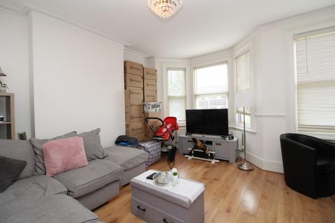 2 bedroom maisonette to rent, London Road, Bromley, BR1