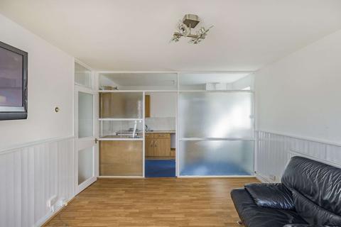 2 bedroom flat for sale - Rowley Gardens, London, N4
