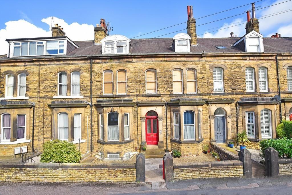 Hyde Park Road, Harrogate, HG1 2 bed apartment £168,000