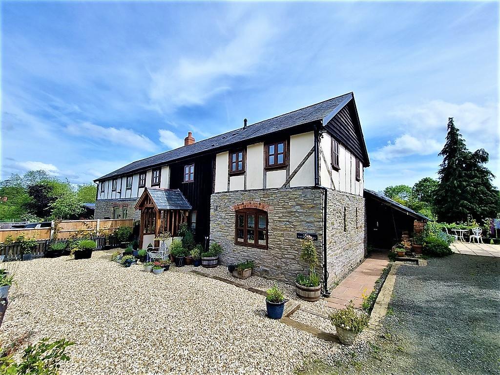 Shobdon, Leominster, Herefordshire, HR6 9LX 3 bed semidetached house