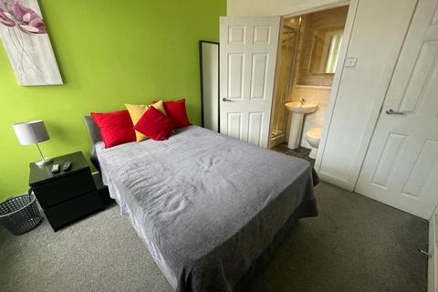 6 bedroom house share to rent - Barnsley Street, Wigan,
