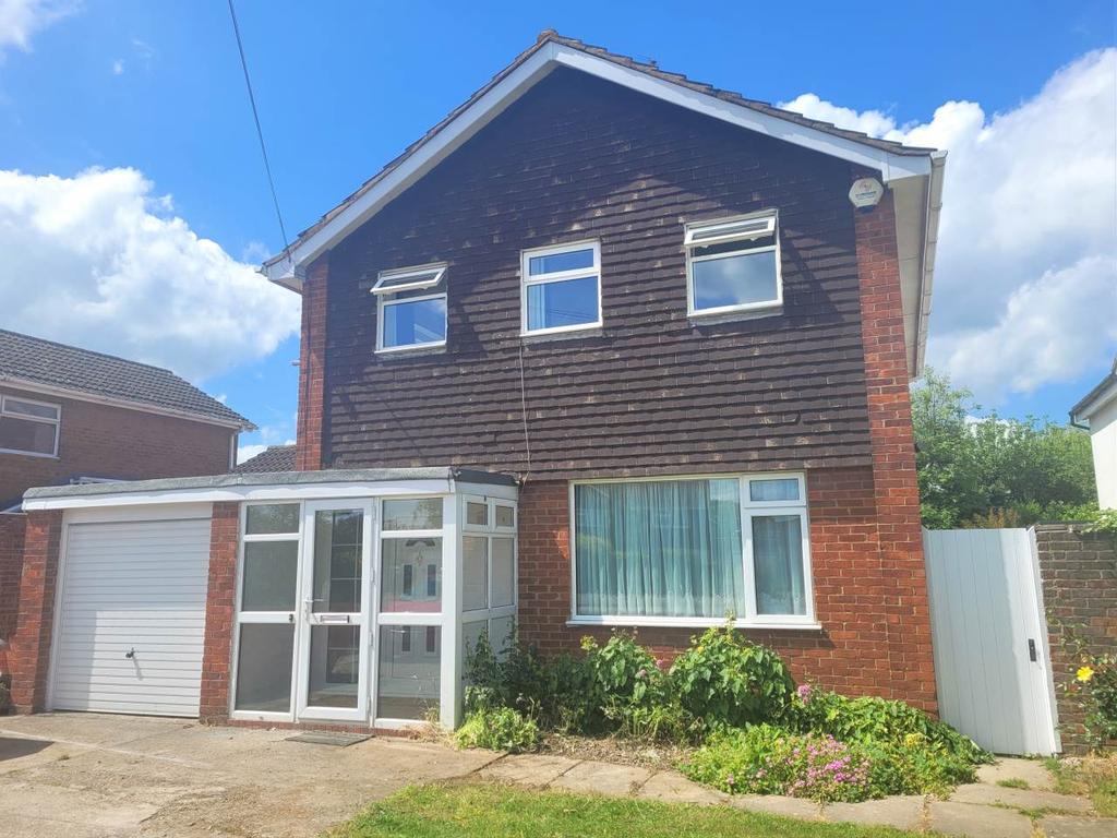 Camborne Avenue, 5 bed house £2,200 pcm (£508 pw)