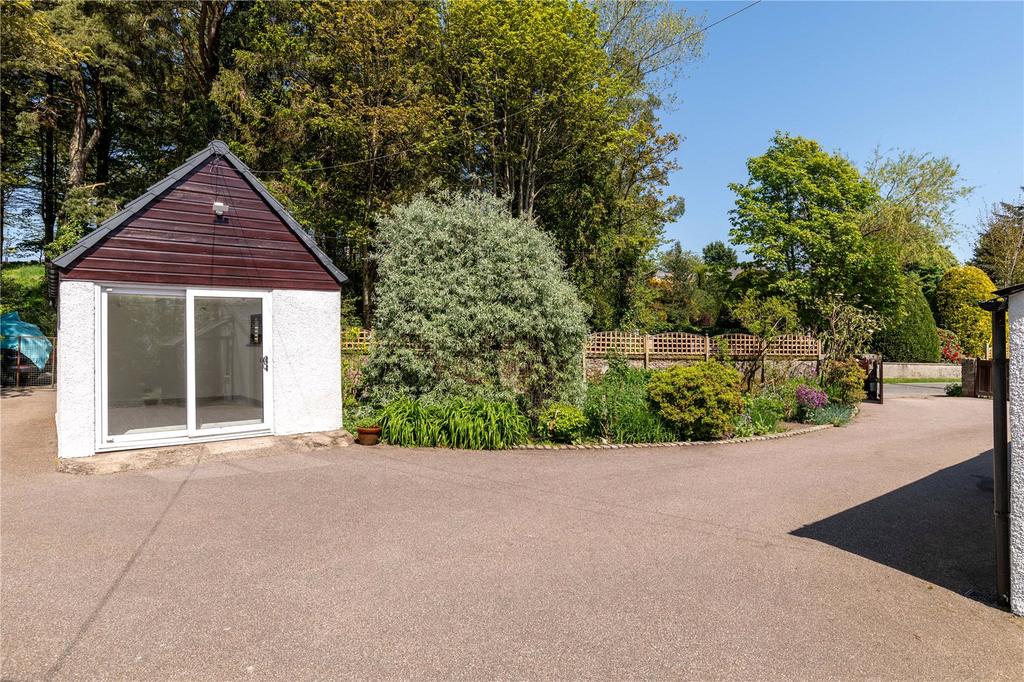 Studio &amp; Gardens