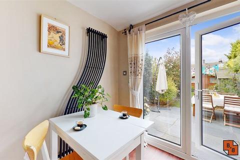 47a Edward Road, Croydon, CR0 6DZ
