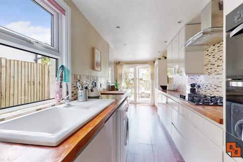 47a Edward Road, Croydon, CR0 6DZ