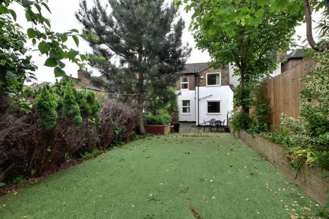 37 Ennersdale Road, London, SE13 6JE