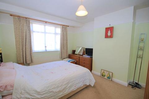 69 Chinnor Crescent, Greenford, UB6 9NX