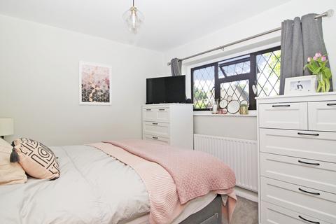 4 Yewdale Close, Bromley, BR1 4JJ