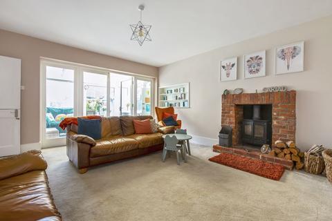 4 bedroom detached house for sale - Stein Road, Southbourne