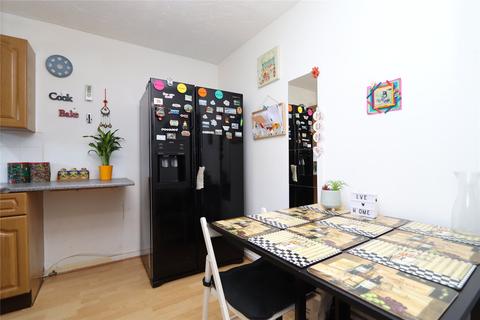 10 Fossey Close, Shenley Brook End, Milton Keynes, MK5 7FT