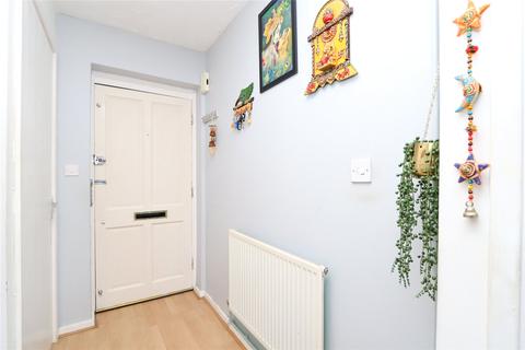 10 Fossey Close, Shenley Brook End, Milton Keynes, MK5 7FT