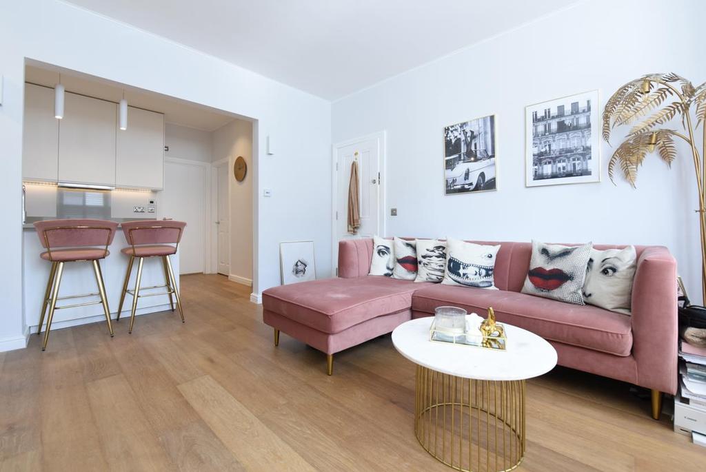 Halford Road, London 1 bed apartment £470,000