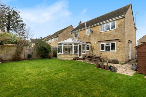 175 Alexander Drive, Cirencester, GL7 1UH