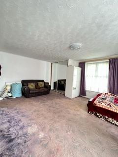 Studio for sale, Studley Knapp, Walnut Tree, Milton Keynes, MK7 7NE