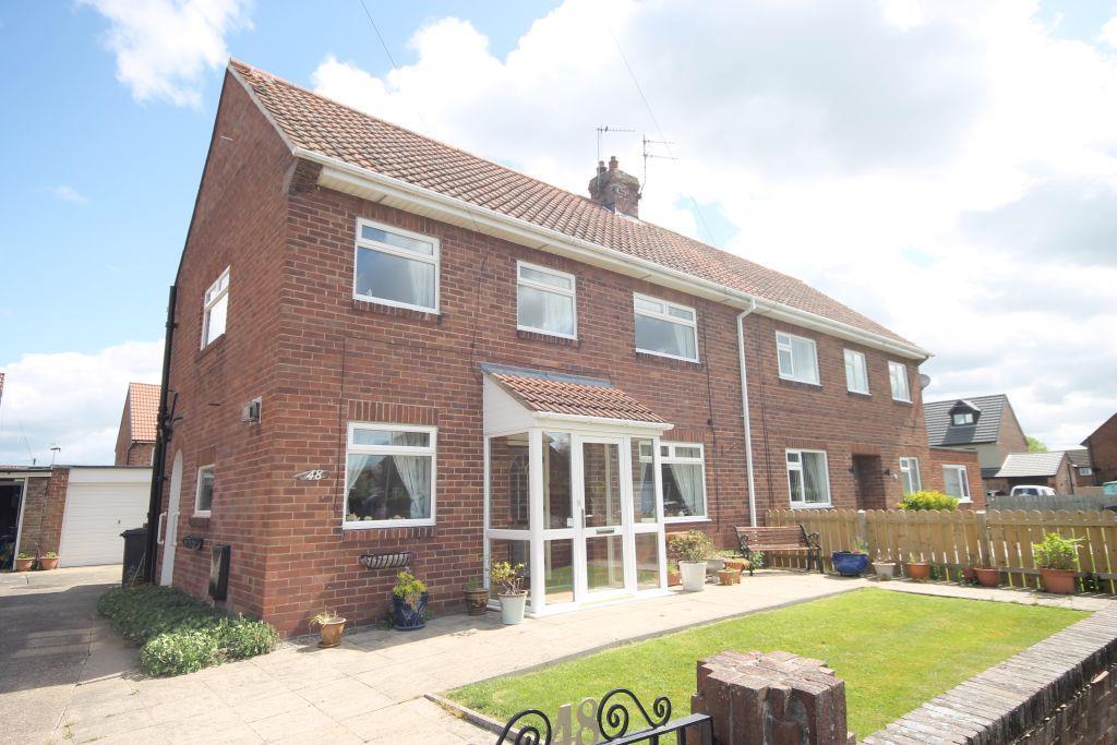 Thornhill Road, Ponteland, Newcastle Upon Tyne, Northumberland 3 bed semidetached house for