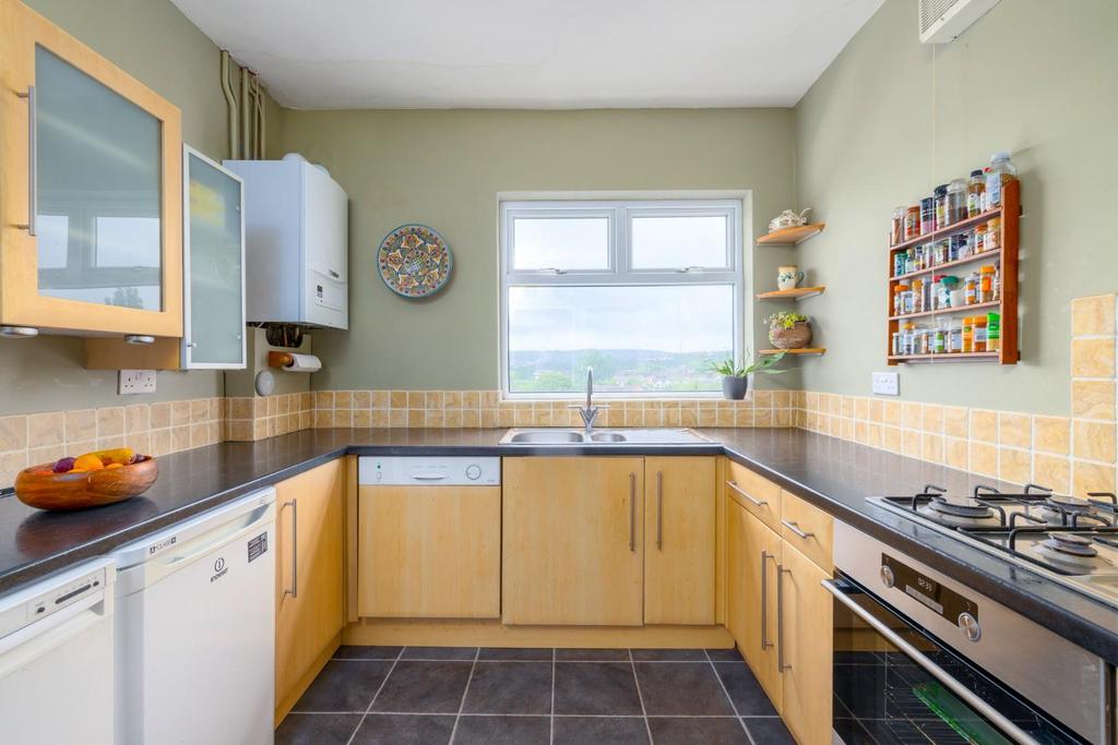 104 cotswold rd13.jpg