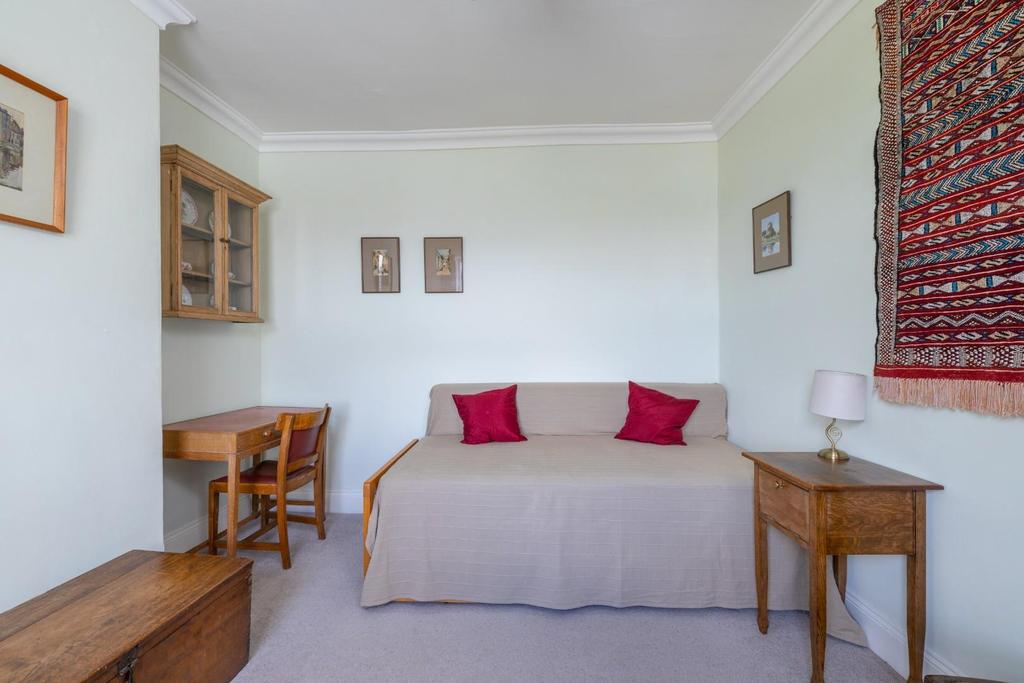 104 cotswold rd46.jpg