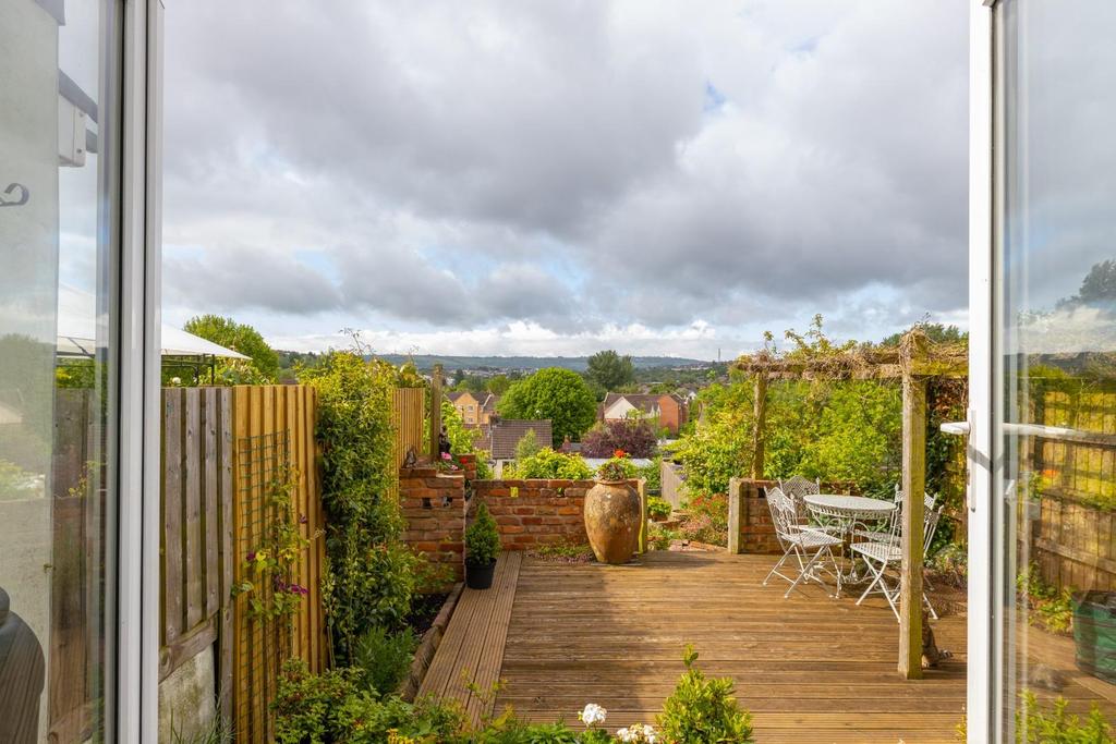 104 cotswold rd30.jpg