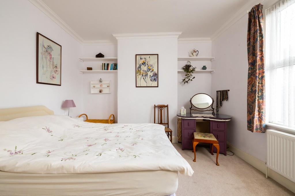 104 cotswold rd49.jpg
