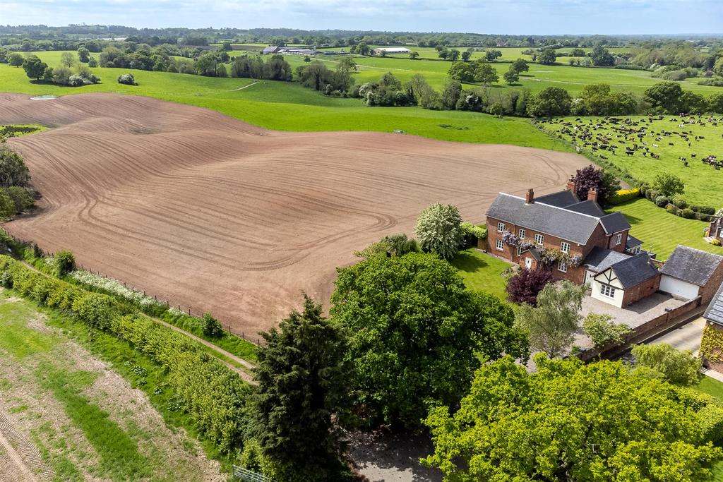 Off Checkley Lane, Checkley, Nantwich 5 bed country house for sale £