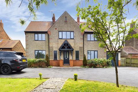 4 bedroom detached house for sale - Filey Road, Scarborough, YO11 3UF