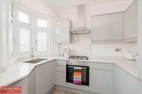 Flat 2, 2 Overton Road, London, E10 7NN