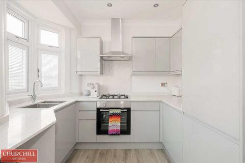 Flat 2, 2 Overton Road, London, E10 7NN