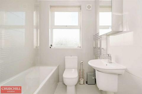 Flat 2, 2 Overton Road, London, E10 7NN