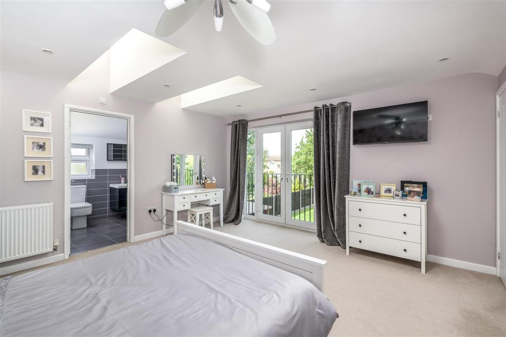 220519 - 39 Brecon Way, Bedford - 11.jpg