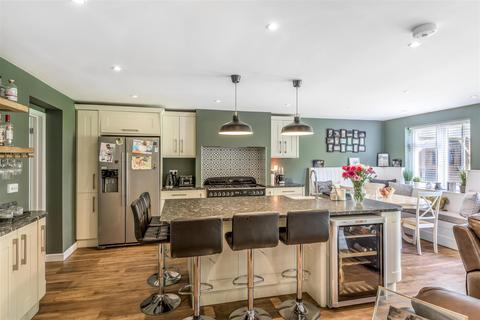 39 Brecon Way, Bedford, MK41 8DD