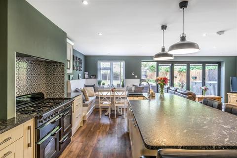 39 Brecon Way, Bedford, MK41 8DD