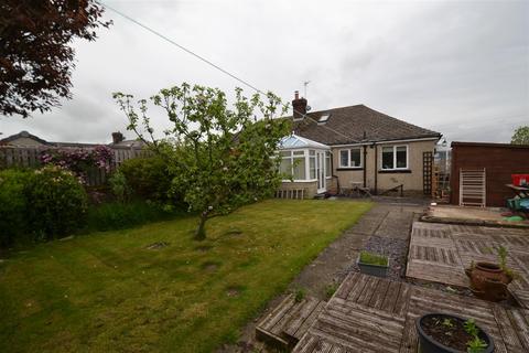 71 Back Lane, Queensbury, Bradford, BD13 1HB