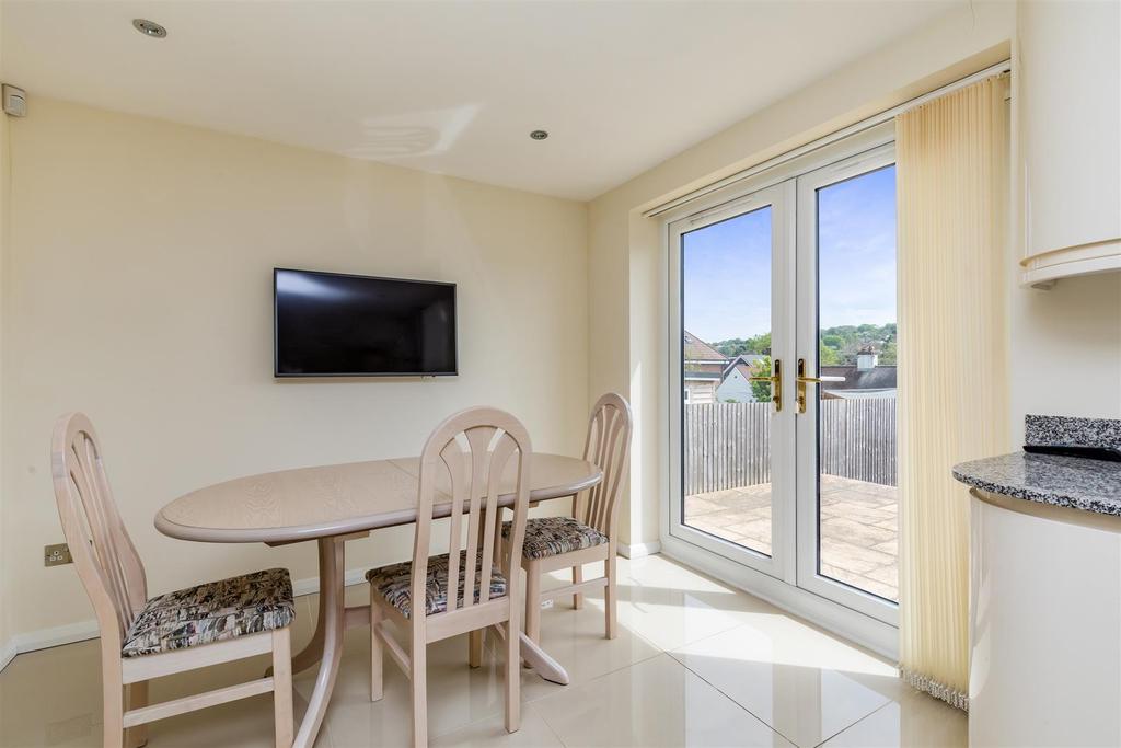 Windmill View, Brighton 5 bed detached house £700,000