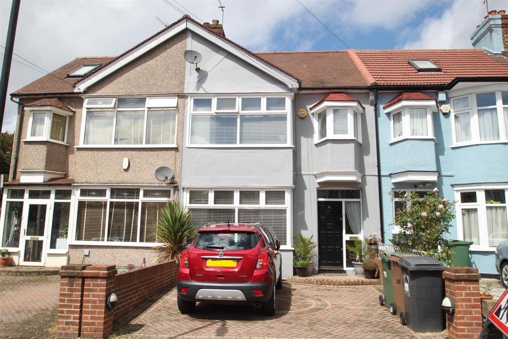 Royston Avenue, Chingford 3 bed terraced house £600,000