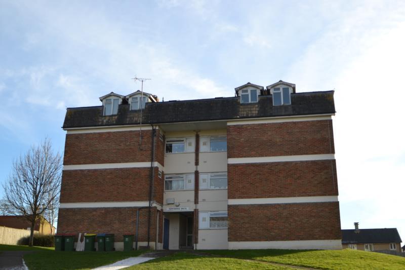 Trowbridge House, Wylye Road, Tidworth, SP9 7QL 1 bed flat £550 pcm