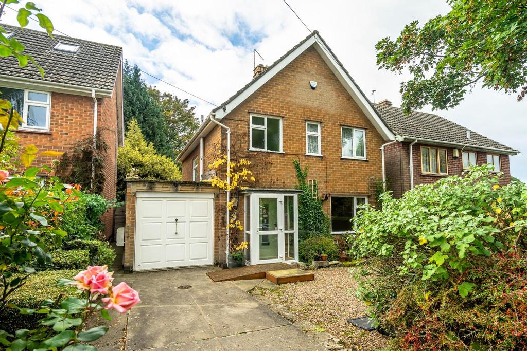 Broadway West, Fulford, York 3 bed detached house £450,000