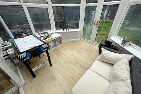 57 Turnberry Drive, Wilmslow, SK9 2QW