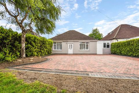 3 bedroom detached bungalow for sale, Charlton Road, Andover