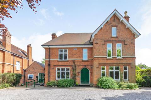 6 bedroom detached house for sale - Blossomfield Road, Solihull, West Midlands. B91 1TA