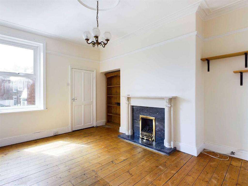 Park Crescent East, North Shields 3 bed apartment £165,000