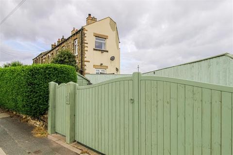 3 bedroom end of terrace house for sale - Bee Boo, Whitley, Dewsbury