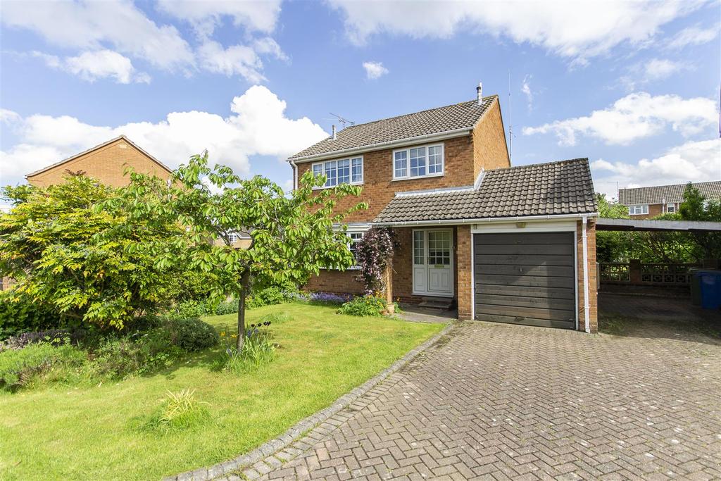 Royston Close, Walton, Chesterfield 4 bed detached house £325,000