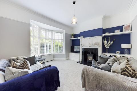 3 bedroom semi-detached house for sale - Edge Cliffe Villas, Bridlington