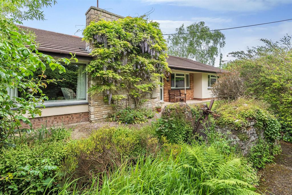 Meadow Road, Bradiford, Barnstaple, Devon 4 bed bungalow for sale £499,950