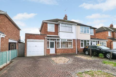 3 bedroom semi-detached house for sale - Moorhill Road, Whitnash