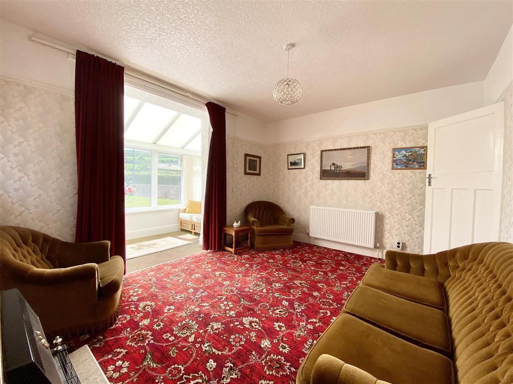 Sitting Room/Bedroom 4