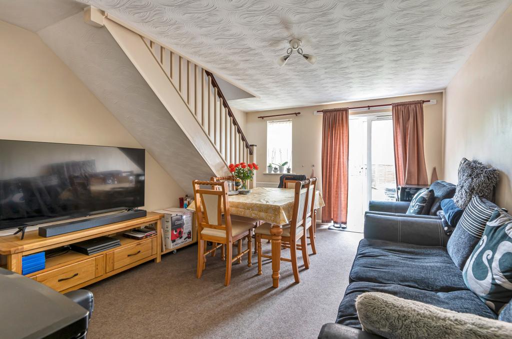 Dales Close, Ash Brake, Swindon... 2 bed terraced house £210,000
